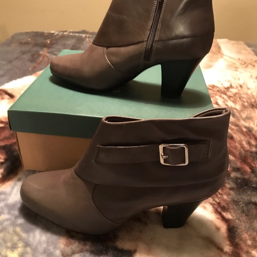 COPY - Clark’s Leather Ankle Boots